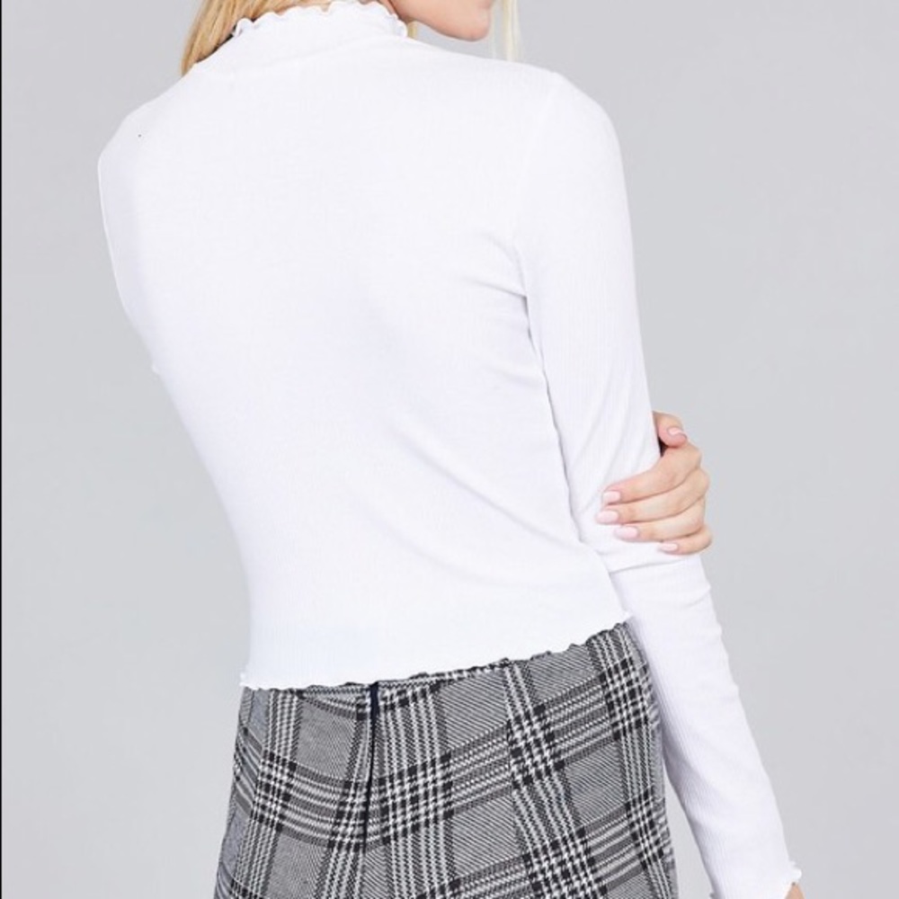 Long Sleeve Ribbed Top - Picture 5 of 6